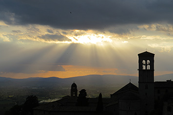 Fordybelsesrejse I Assisi, Italien: ”Klara Og Frans”